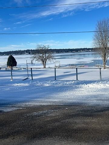 2nd image of 7718 Beach Rd