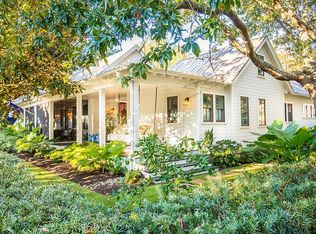 422 Royall Ave, Mount Pleasant, SC 29464