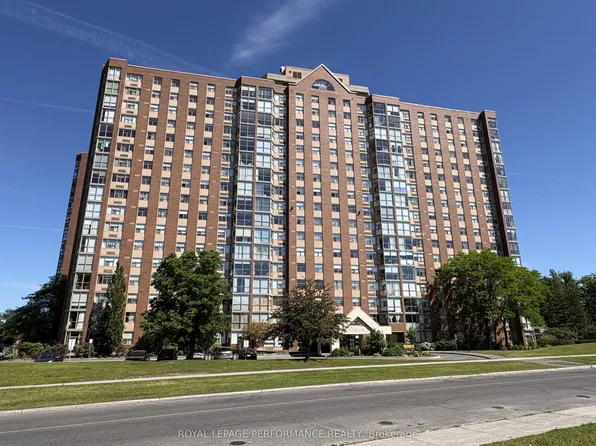 2760 Carousel Cres #1512, Ottawa, ON K1T 2N4