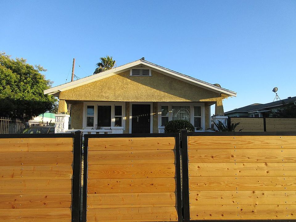 1st image of 1014 W 109th St
