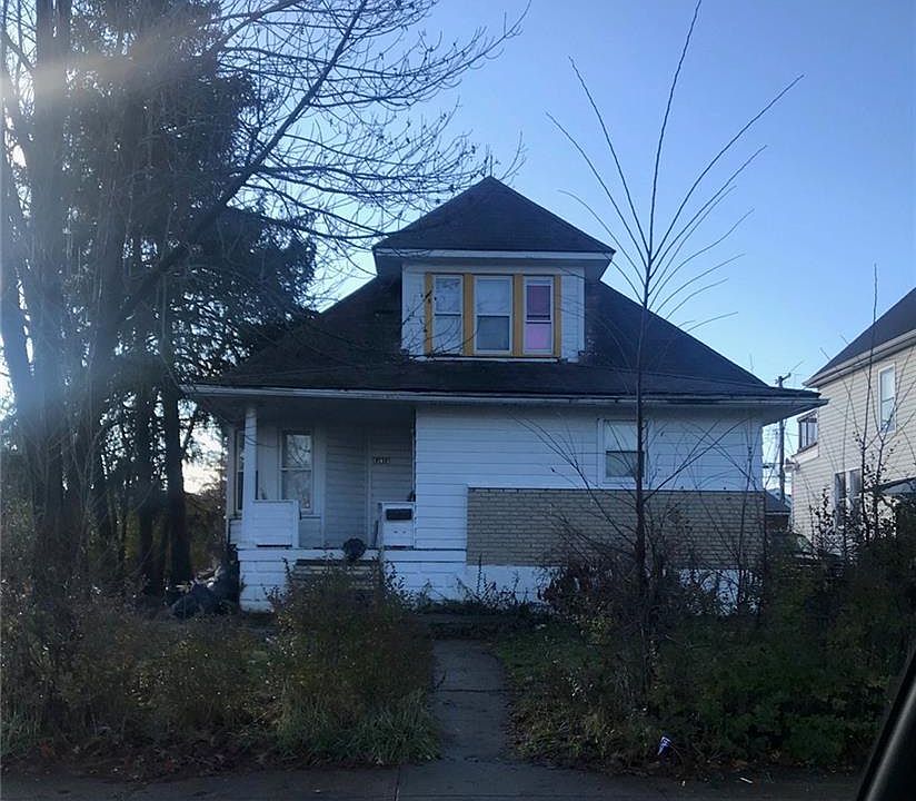 1st image of 12612 Farringdon Ave