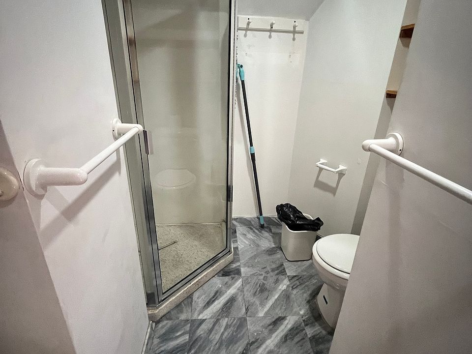 2nd image of 111 Liberty Ave