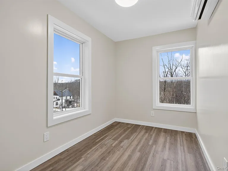 303 Main St #3R — Photo 7