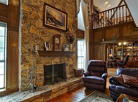 5th image of 4411 Eaton Cir
