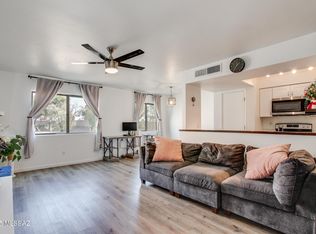 6718 E Calle La Paz UNIT B, Tucson, AZ 85715