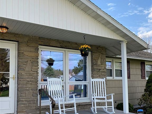 4th image of 206 Haywood Rd