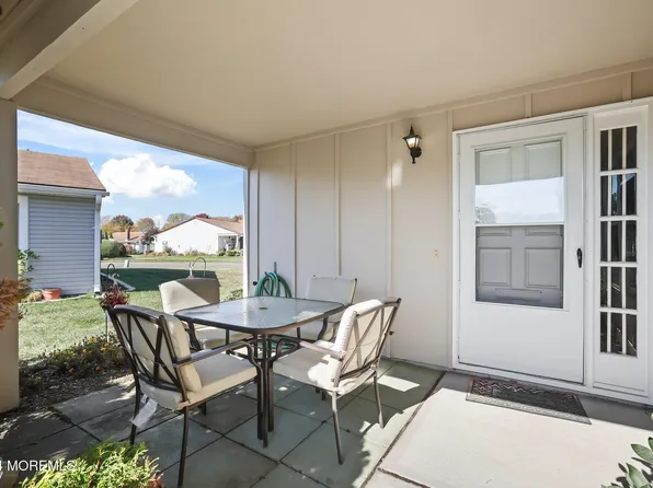 27 Larch Plaza #27A, Monroe, NJ 08831