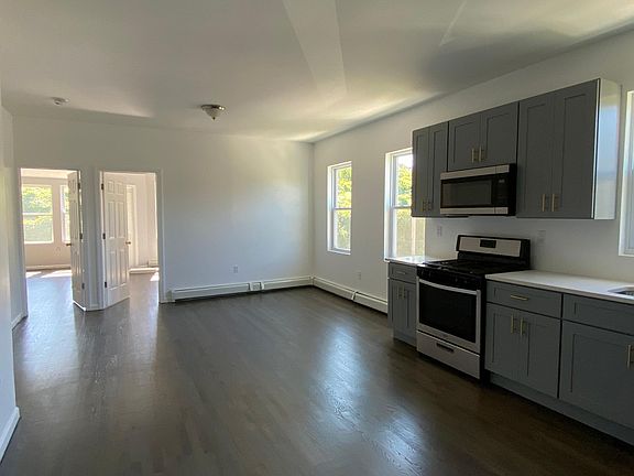 4th image of 53 Stanley Ave Floor 2