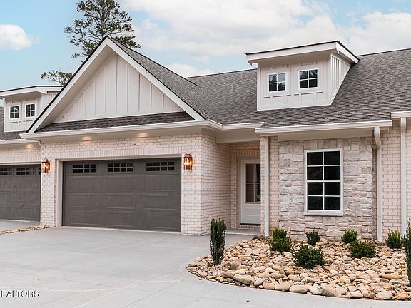 3rd image of 109 Alpine Dr