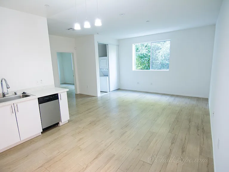 1183 Crenshaw Blvd #202A — Photo 17