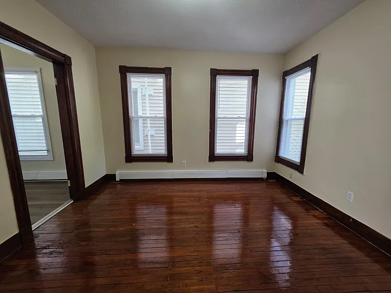33 Carmel St #1B — Photo 7