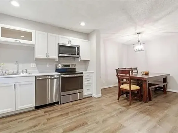 320 Ford Rd Unit 7, Saint Louis Park, MN 55426