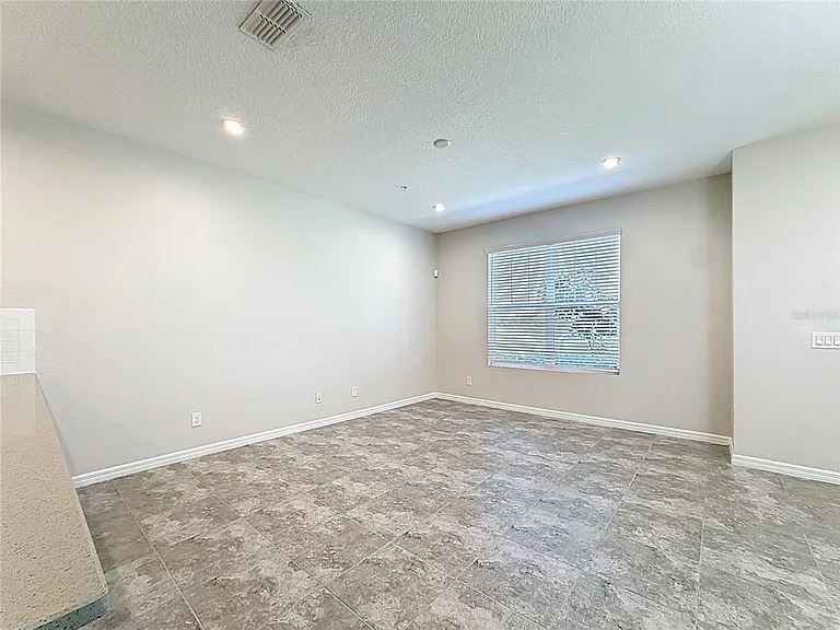 10141 Greenstone Ridge St — Photo 8