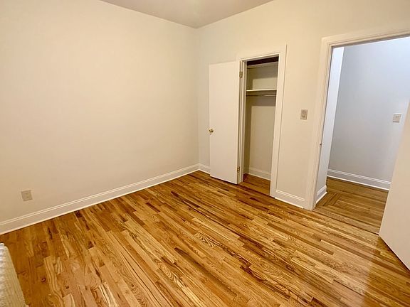 4th image of 35 Linden Blvd APT B3