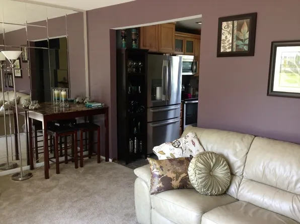 306 Kelly Cir, Duluth, MN 55811