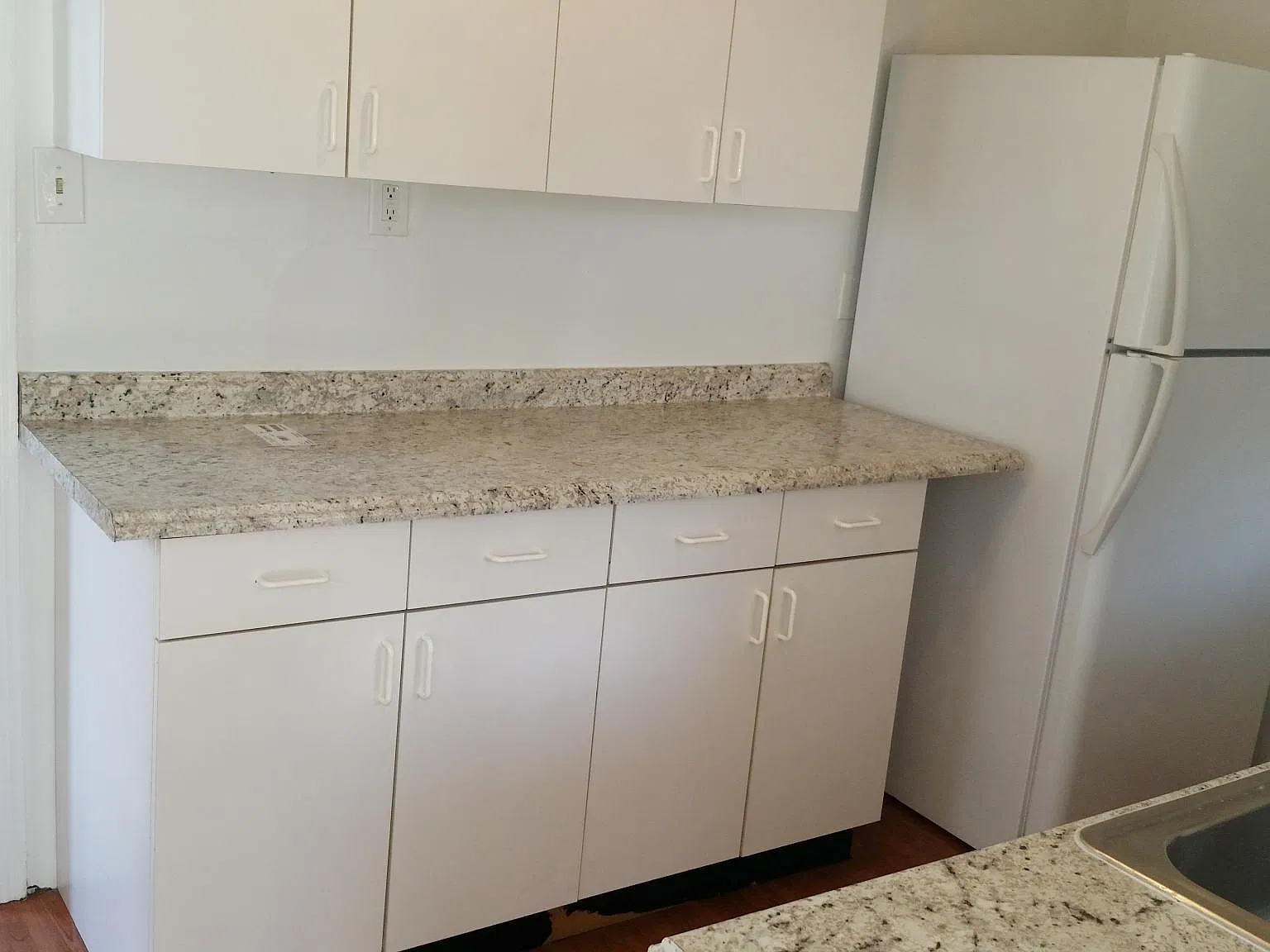 1 bed, 800 sqft, $1,225 — Photo 2