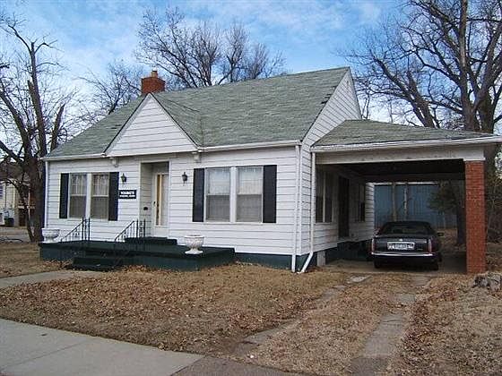 1st image of 721 W 4th St