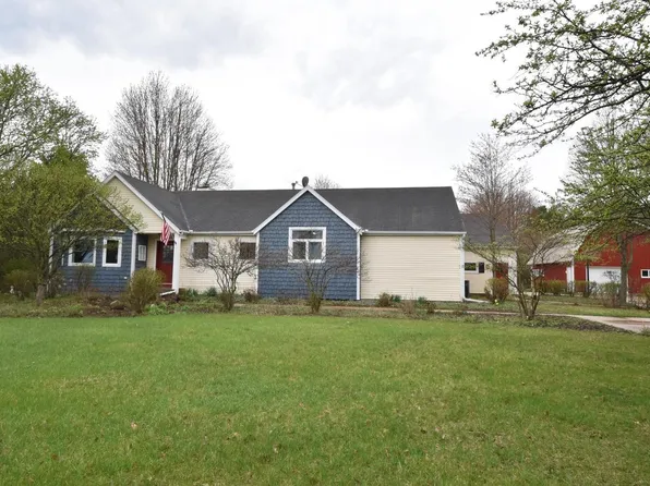 W385S3003 North School Section Lake ROAD, Dousman, WI 53118