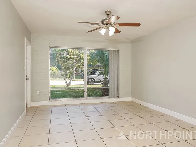 3816 Melgert Ln — Photo 3