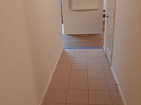 5th image of 106 Heritage Oak Ct