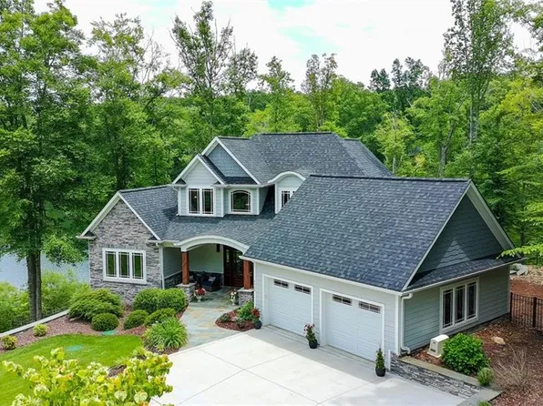 9509 Lissara Camp Ct, Lewisville, NC 27023