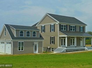 2 Grateful Acres Ln, Lothian, MD 20711