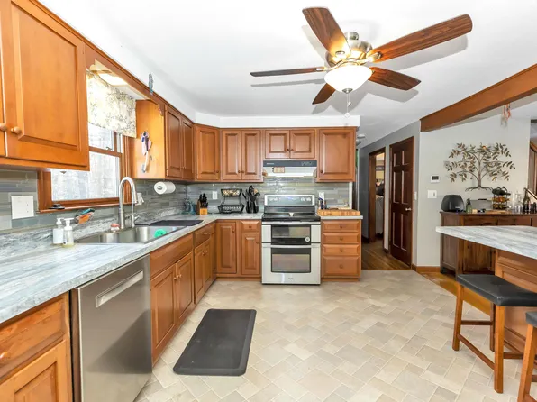 19 Margate Drive, Auburn, NH 03032