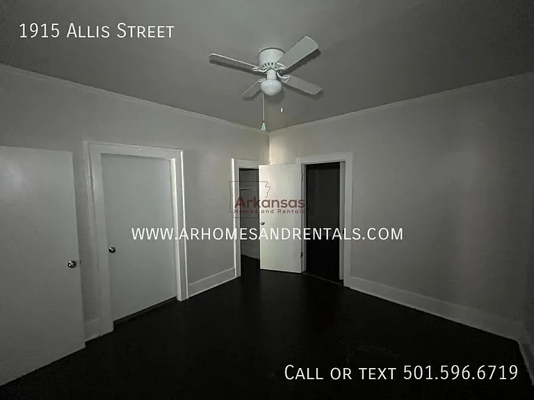 1915 Allis St — Photo 8