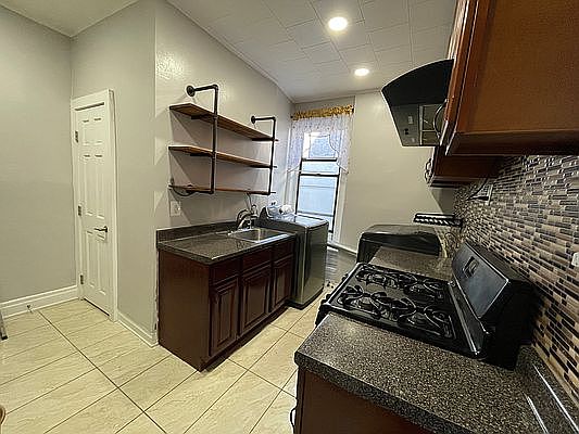 3rd image of 466 49th St APT 16