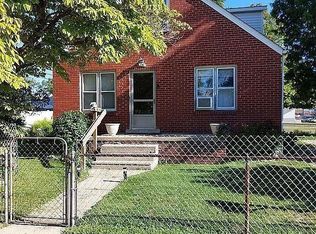 18 W Harry Ave, Hazel Park, MI 48030