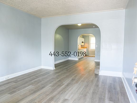 4th image of 2854 W Mulberry St