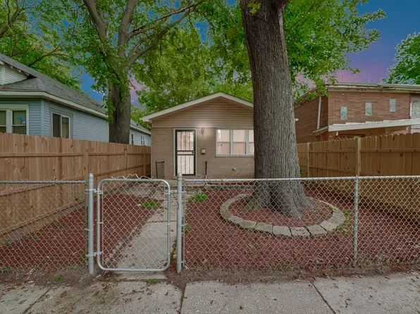255 W 117th St, Chicago, IL 60628