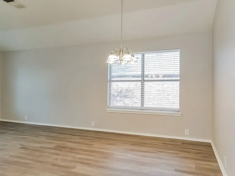 4004 Sonoma Dr — Photo 4