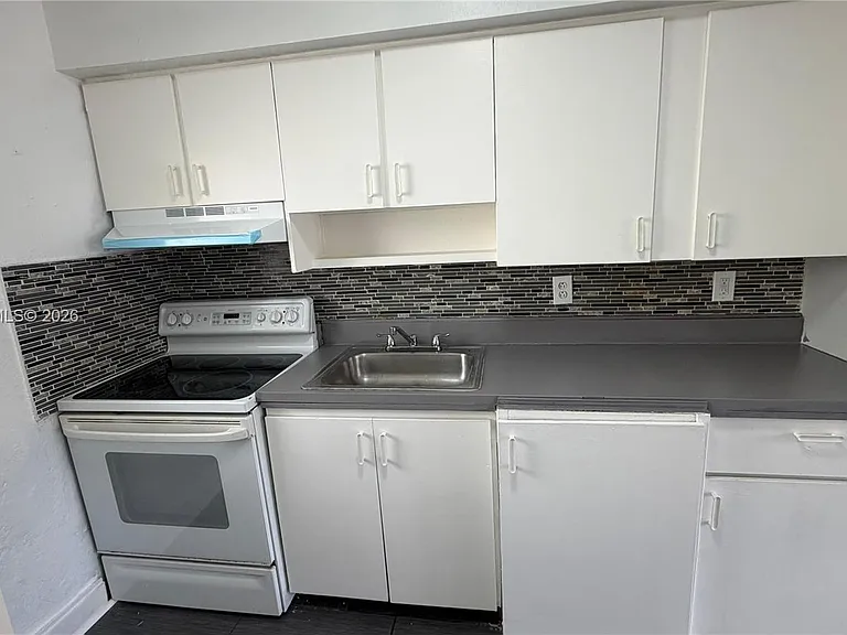 6300 Miramar Pkwy #4 — Photo 5