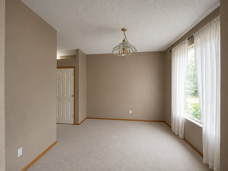17221 SE 23rd Dr — Photo 5
