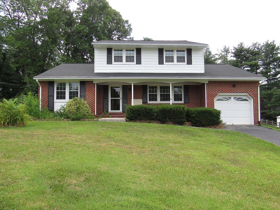 1st image of 2303 Knoll Ct