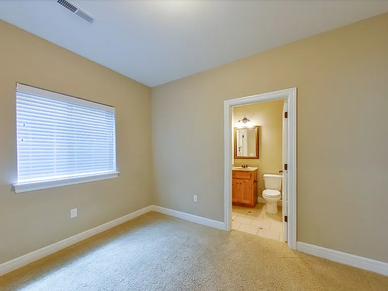 2126 Little Kitten Ave — Photo 9