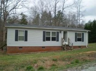 3840 Hollow Tree Dr, Liberty, NC 27298