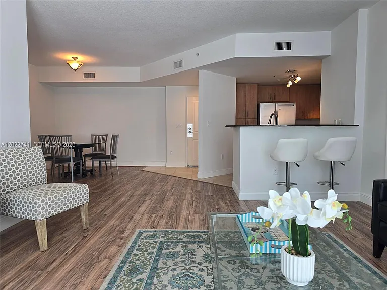 7900 Harbor Island Dr #523 — Photo 43