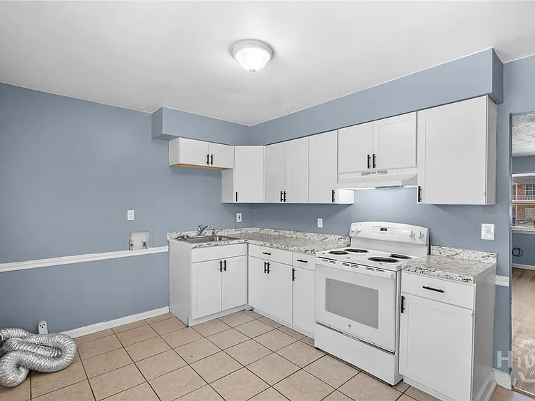 2511 Oak Forest Dr #B — Photo 7