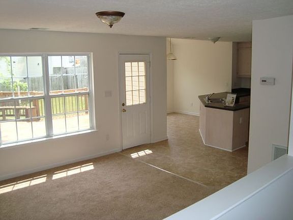 2nd image of 211 Brittania Dr