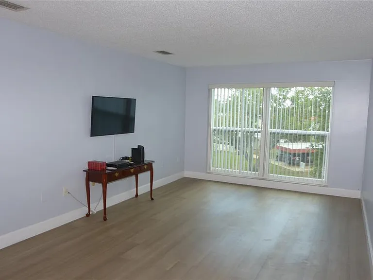 2700 Bayshore Blvd #5303 — Photo 5