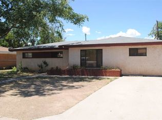 1204 S Michigan Ave, Roswell, NM 88203