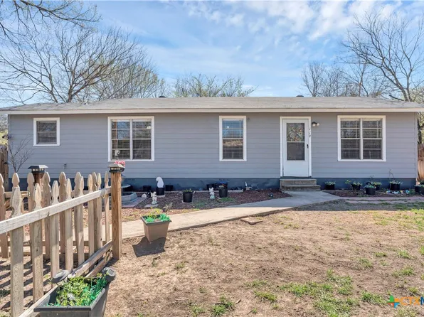 119 Martinez Ln, McQueeney, TX 78123