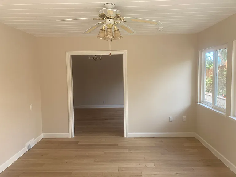 6 Louise Ct — Photo 9