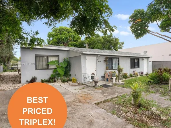 2251 NW 94th St, Miami, FL 33147