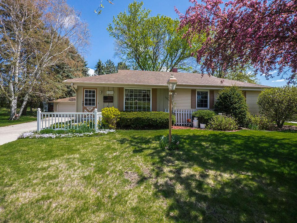 1st image of W233N6052 Lilac Dr