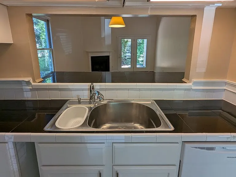 220 Saint Andrews Ln — Photo 6