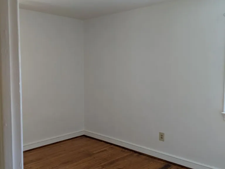 318 Jasper Ln — Photo 17