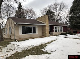 205 Westwood Dr, Mankato, MN 56001